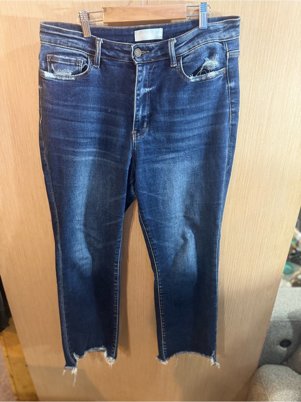 Women's Vervet High Rise Dark Blue Distressed Crop Straight Leg Jeans Size 30